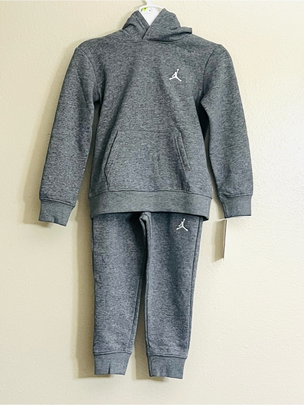 NWT Jordan  Kids' Grey Fleece Hoodie & Jogger Set Size 4